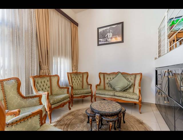 4 BEDROOM DUPLEX FOR SALE IN RESERVOIR HILLS